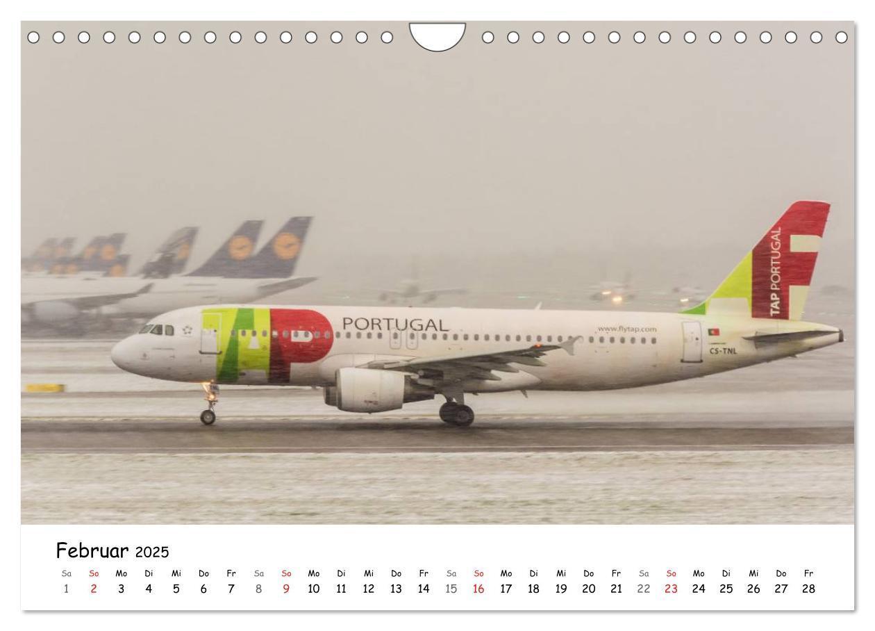 Bild: 9783435687848 | Airliner in München / 2025 (Wandkalender 2025 DIN A4 quer),...