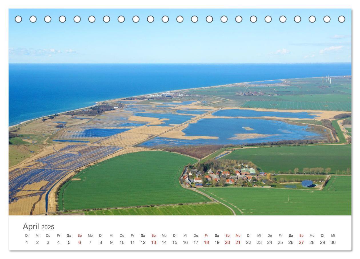 Bild: 9783435095964 | Fehmarn aus der Luft (Tischkalender 2025 DIN A5 quer), CALVENDO...