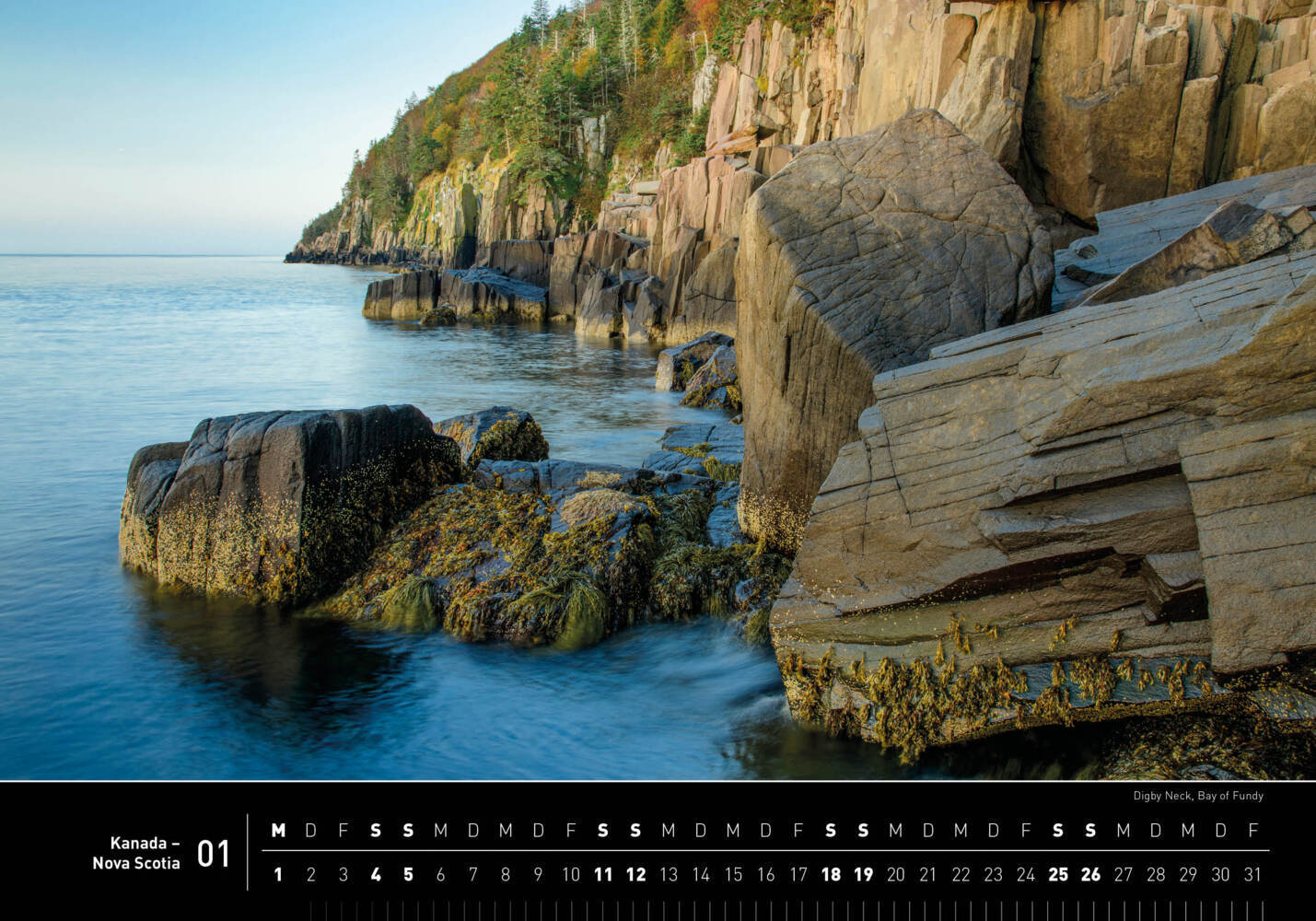 Bild: 9783968555294 | 360° Kanada - Nova Scotia Premiumkalender 2025 | Christian Heeb | 2025