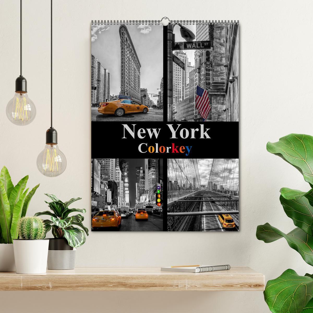 Bild: 9783457028582 | New York Colorkey (Wandkalender 2025 DIN A2 hoch), CALVENDO...