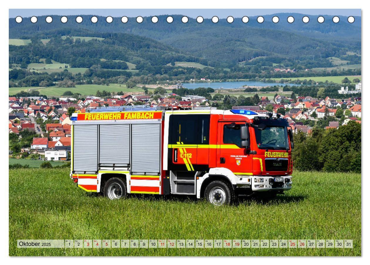 Bild: 9783435164325 | Feuerwehrfahrzeuge (Tischkalender 2025 DIN A5 quer), CALVENDO...