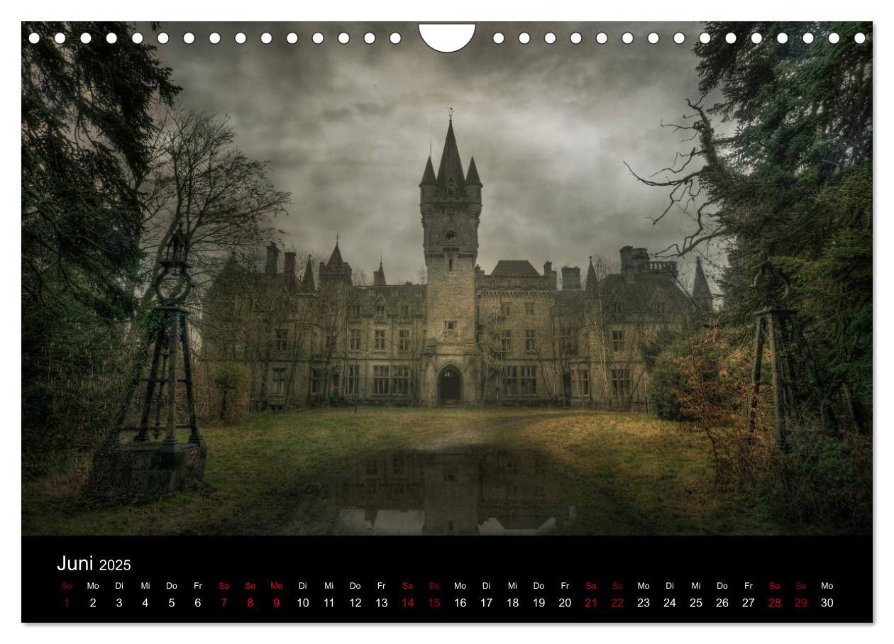 Bild: 9783435437887 | Auch von außen haben Lost Places ihren Charme (Wandkalender 2025...