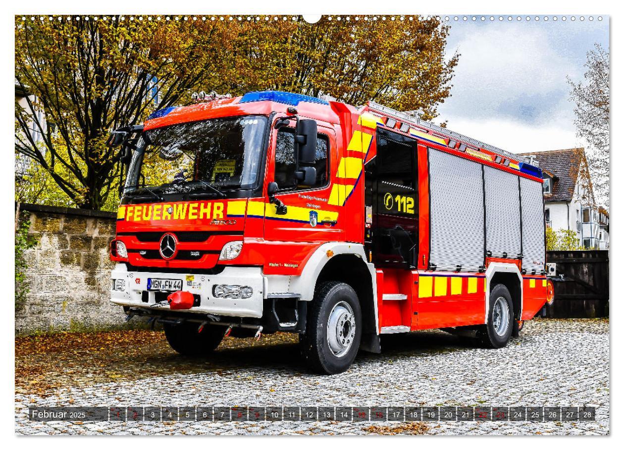 Bild: 9783383897351 | Feuerwehrfahrzeuge (Wandkalender 2025 DIN A2 quer), CALVENDO...