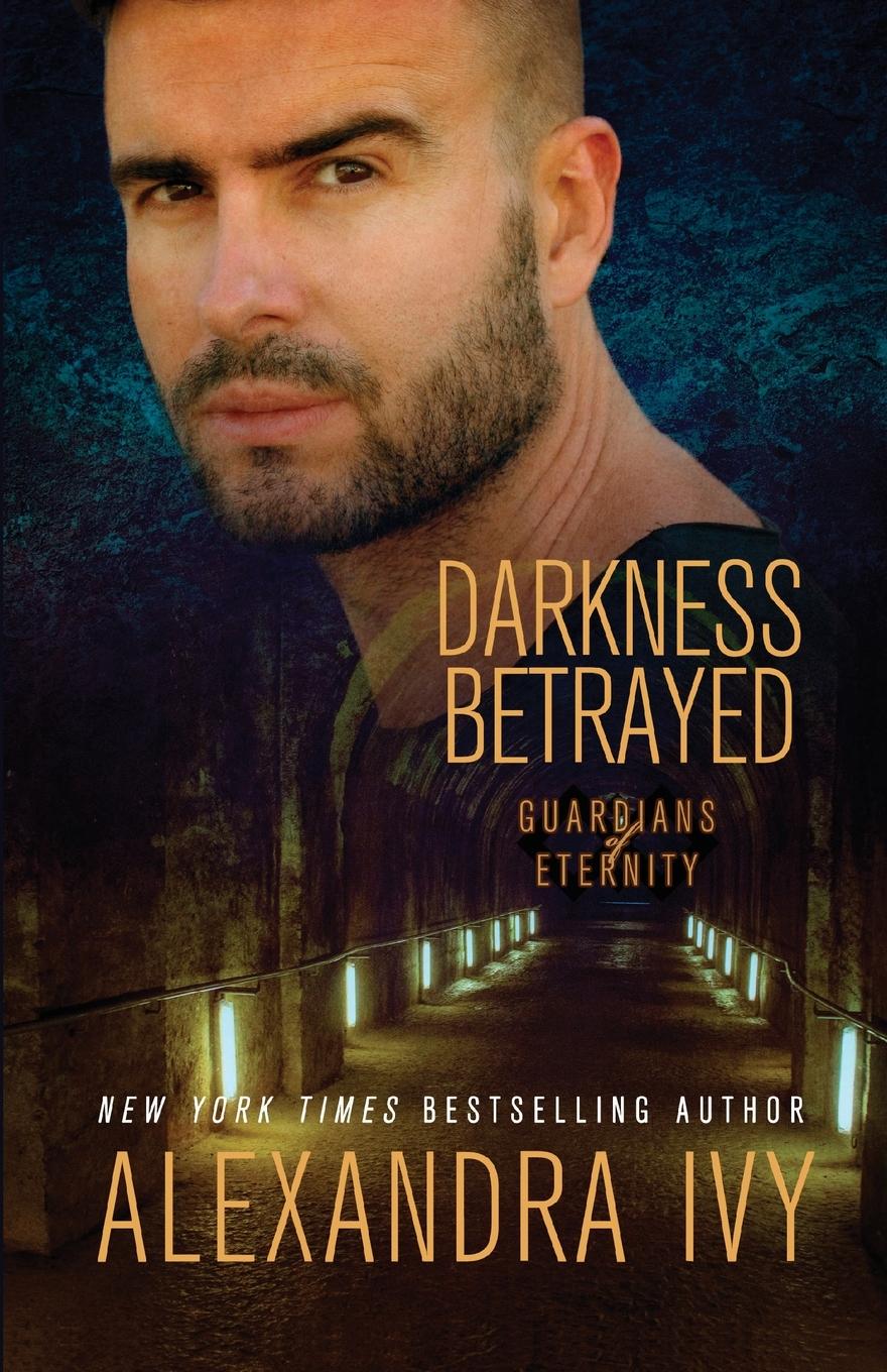 Cover: 9781516110988 | Darkness Betrayed | Alexandra Ivy | Taschenbuch | Englisch | 2021