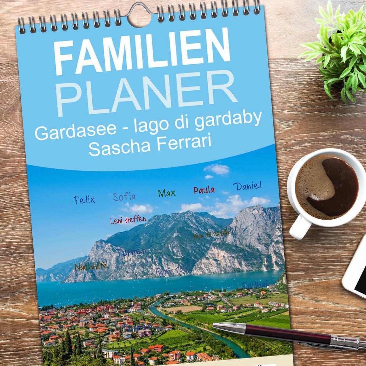 Bild: 9783457118078 | Familienplaner 2025 - Gardasee - lago di Garda by Sascha Ferrari...