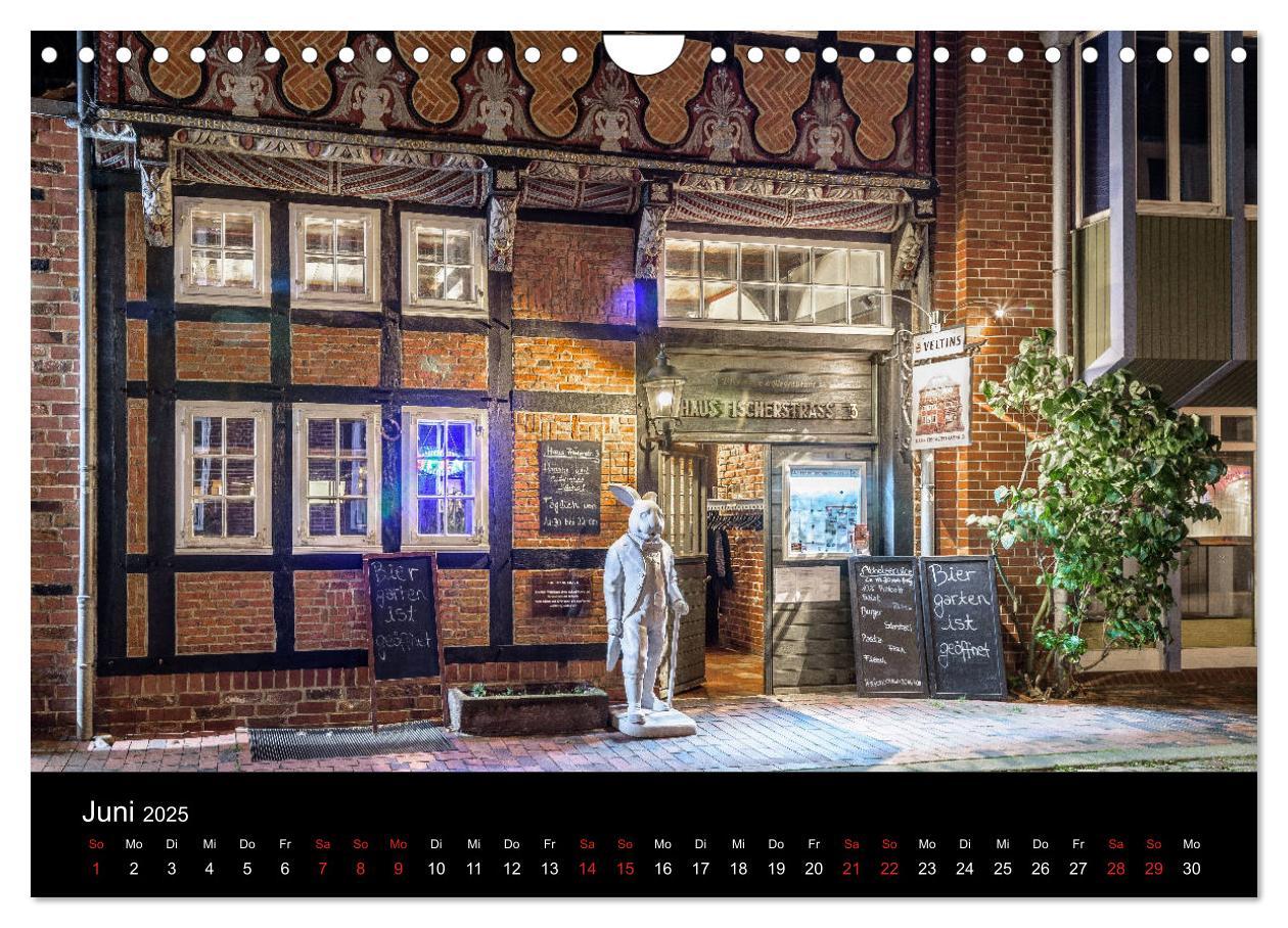 Bild: 9783435414864 | Buxtehude bei Nacht (Wandkalender 2025 DIN A4 quer), CALVENDO...