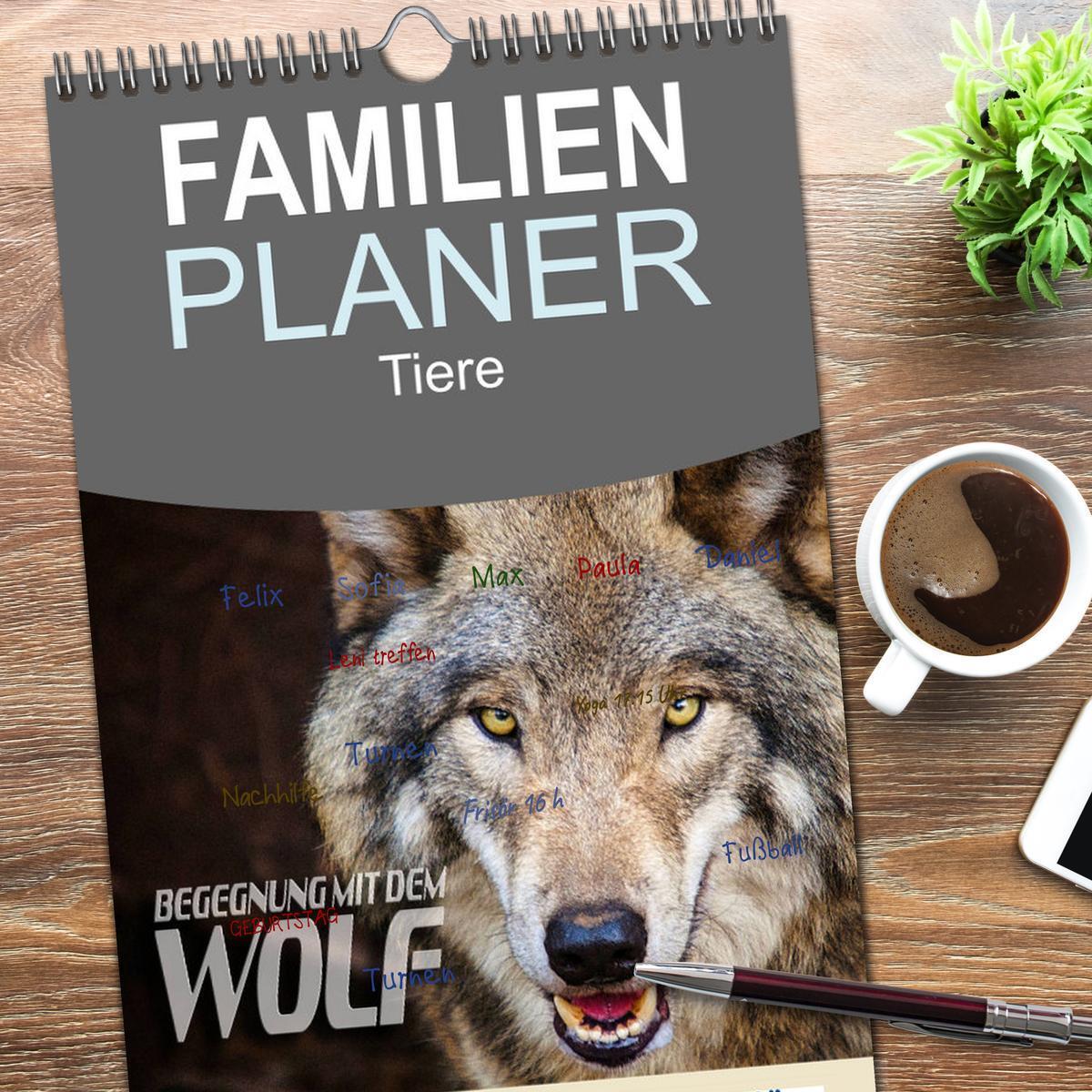 Bild: 9783457108000 | Familienplaner 2025 - Begegnung mit dem Wolf mit 5 Spalten...