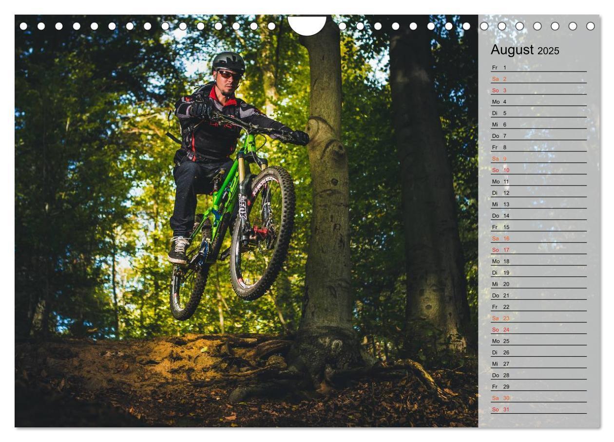 Bild: 9783435534562 | Mountainbike Action (Wandkalender 2025 DIN A4 quer), CALVENDO...