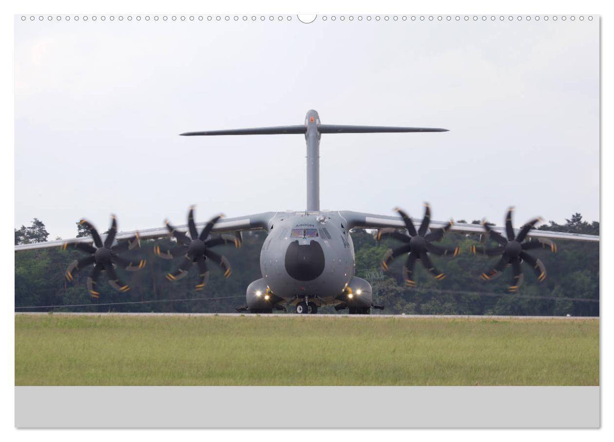 Bild: 9783435375196 | Transportflugzeug Airbus A400M Atlas (Wandkalender 2025 DIN A2...