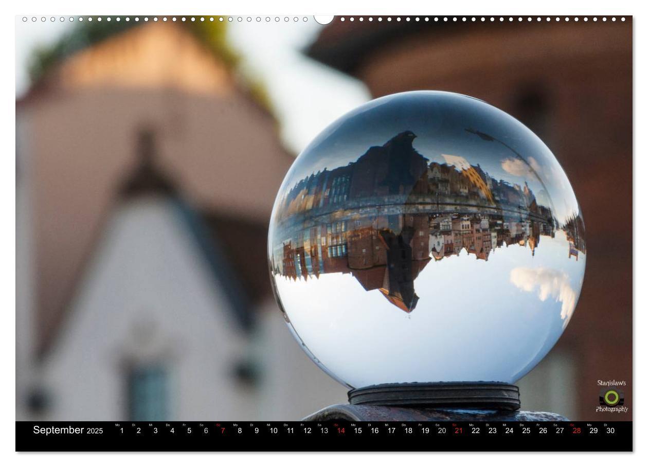 Bild: 9783435632312 | Glaskugel, Die Welt ist eine Kugel (Wandkalender 2025 DIN A2 quer),...