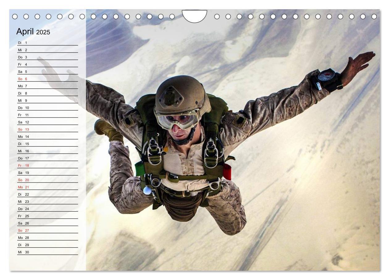 Bild: 9783435547920 | Fallschirmspringer. Absprung der U.S. Navy Seals (Wandkalender 2025...