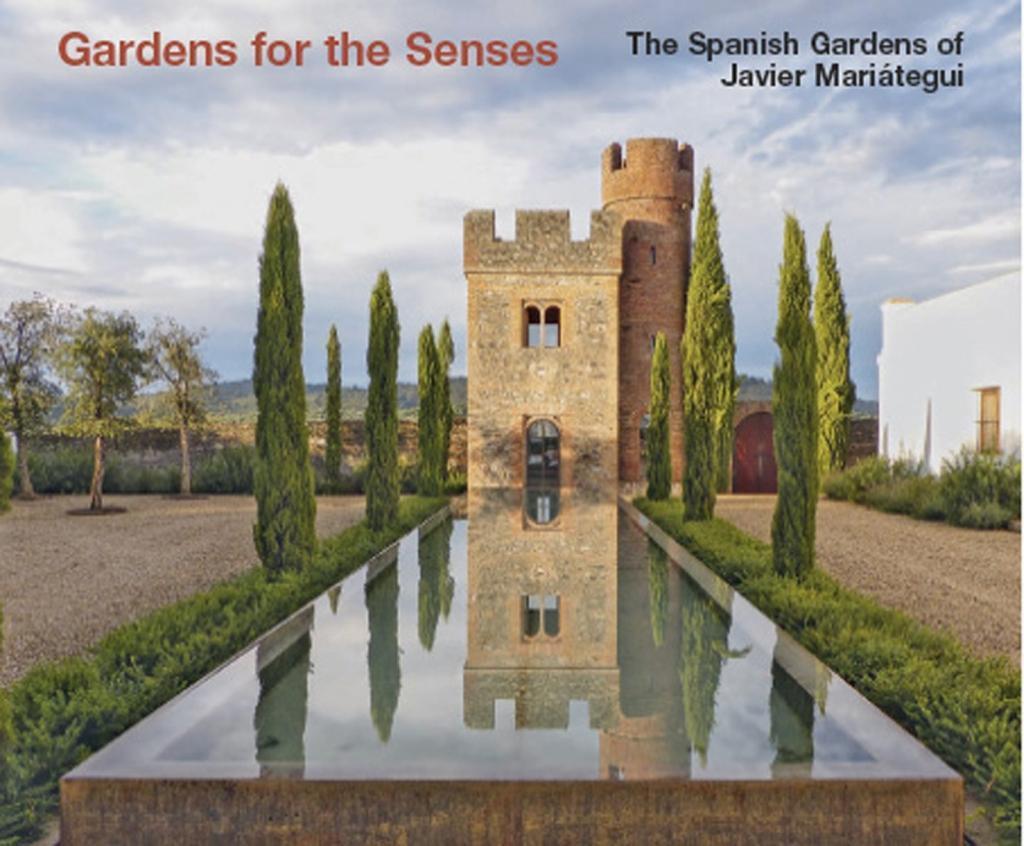 Cover: 9783936681987 | Gardens for the Senses - The Spanish Gardens of Javier Mariátegui