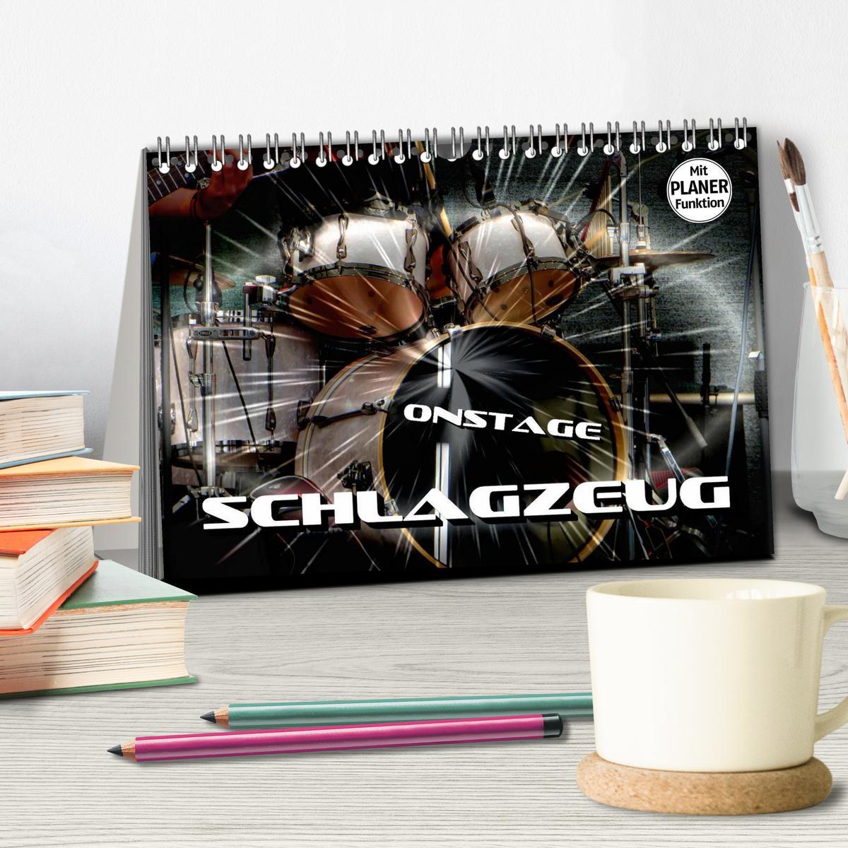 Bild: 9783435424047 | Schlagzeug onstage (Tischkalender 2025 DIN A5 quer), CALVENDO...