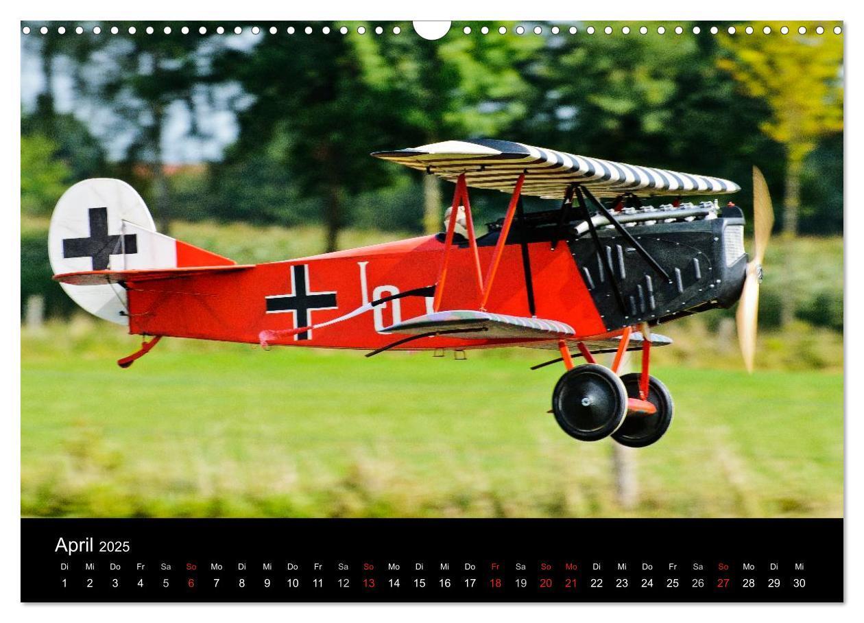 Bild: 9783435732098 | Modellflieger (Wandkalender 2025 DIN A3 quer), CALVENDO Monatskalender