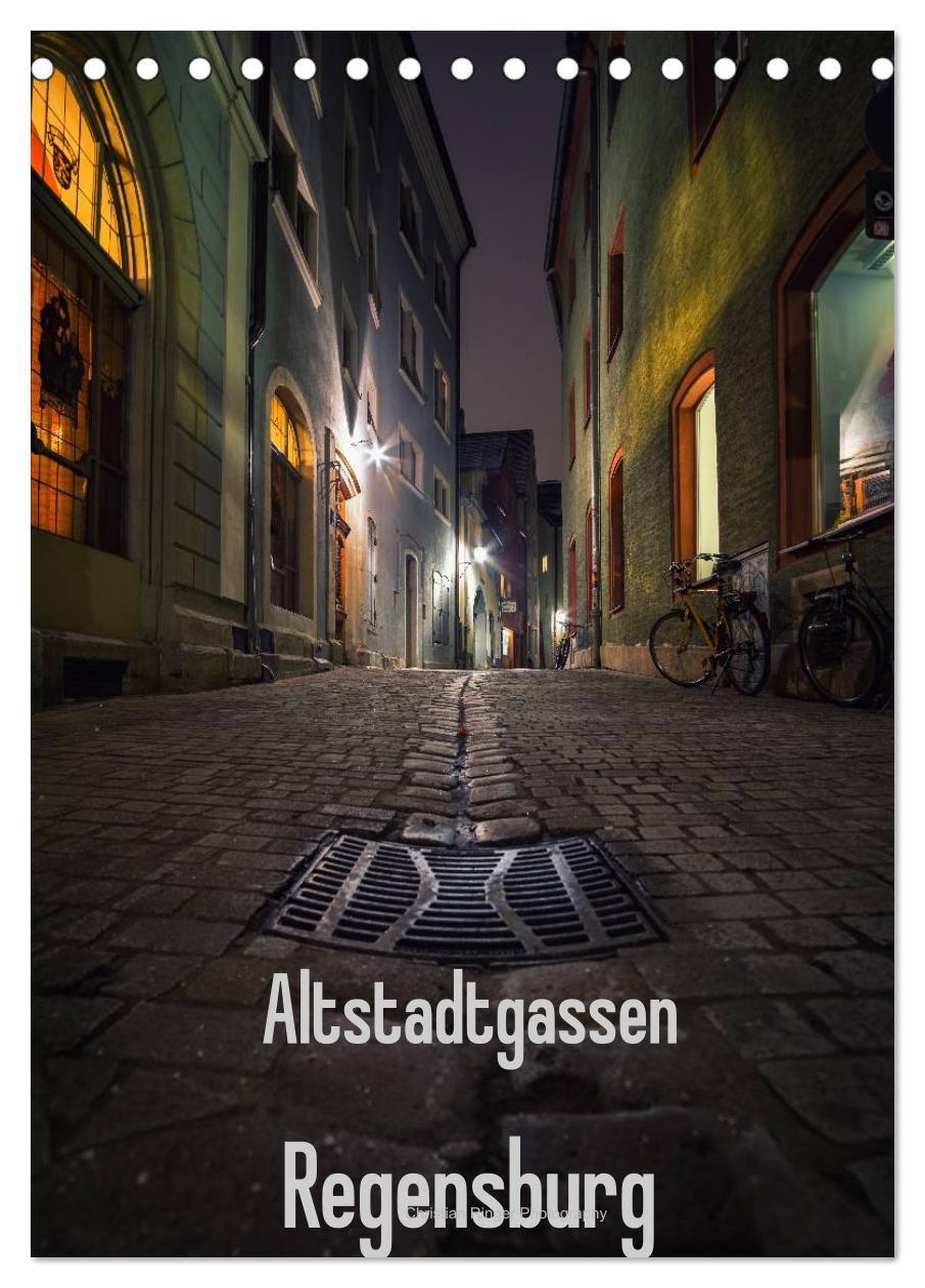 Cover: 9783457011256 | Altstadtgassen Regensburg (Tischkalender 2025 DIN A5 hoch),...