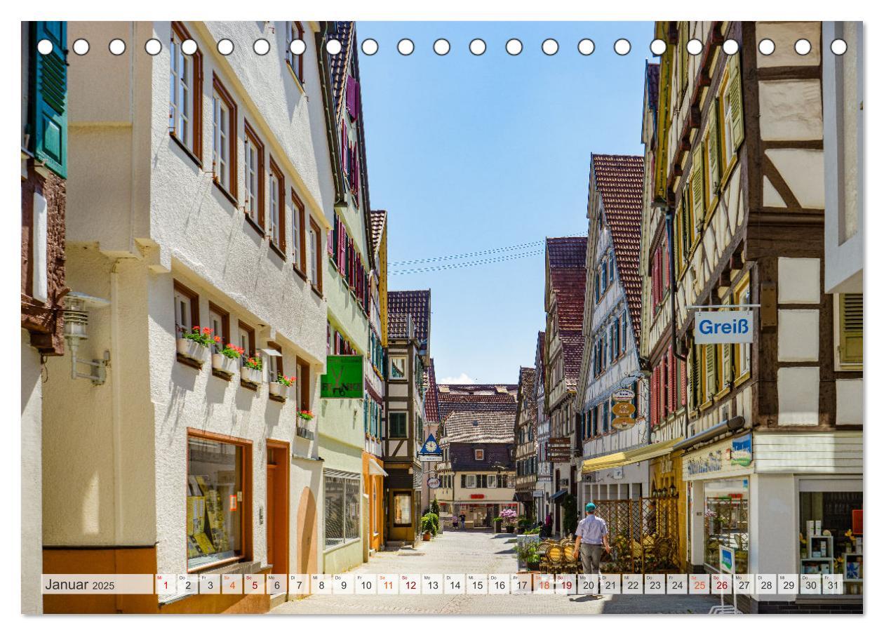 Bild: 9783435052400 | Herrenberg Impressionen (Tischkalender 2025 DIN A5 quer), CALVENDO...