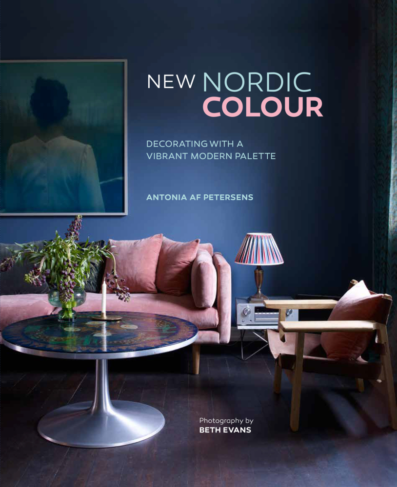 Cover: 9781849758758 | New Nordic Colour | Decorating with a vibrant modern palette | Buch