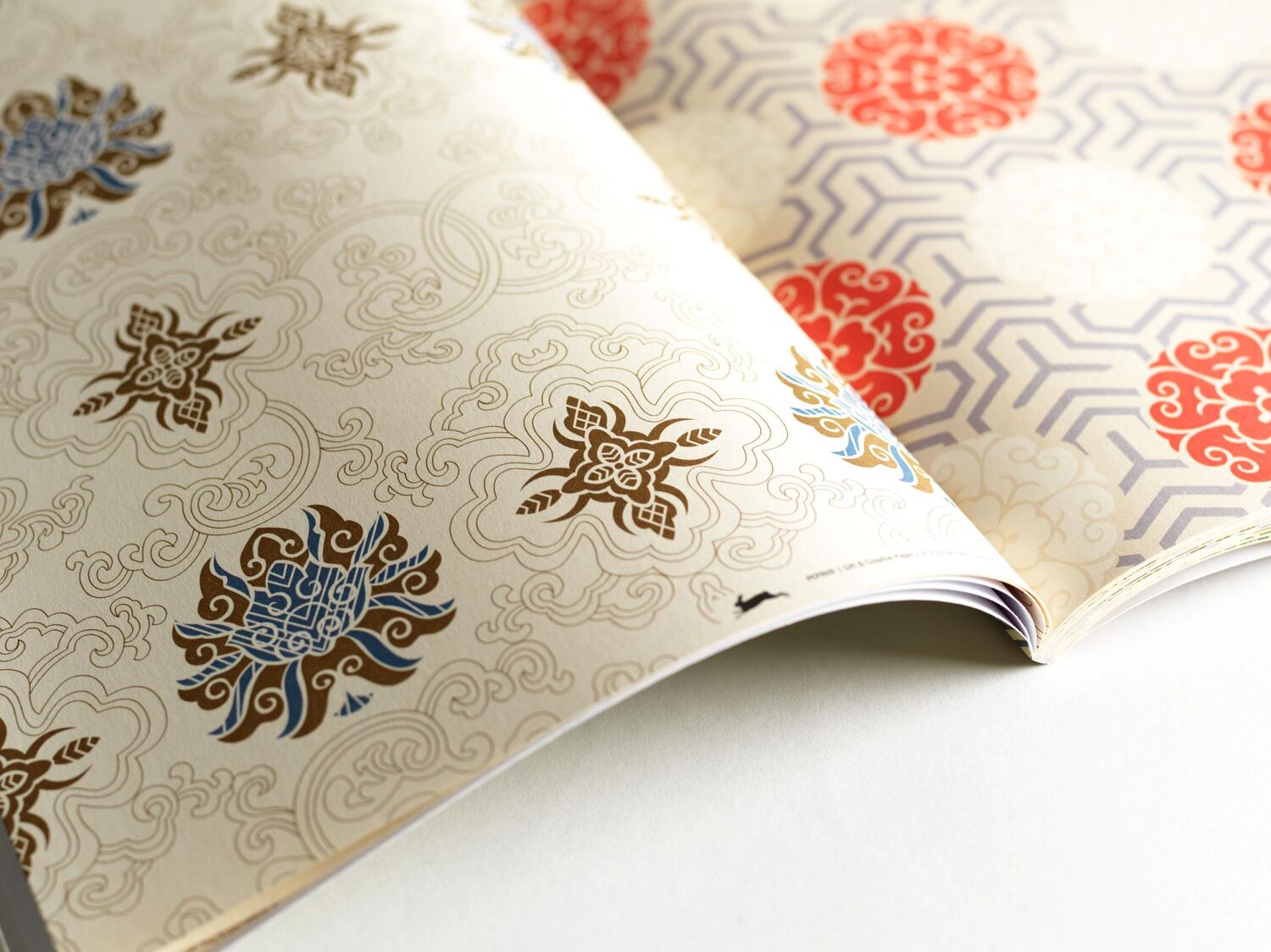 Bild: 9789460091278 | Buddhist Patterns | Gift &amp; Creative Paper Book Vol. 105 | Roojen