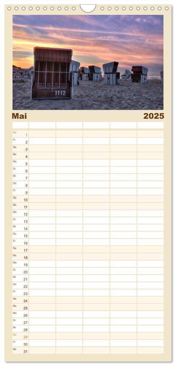 Bild: 9783457114490 | Familienplaner 2025 - Meine Ostsee mit 5 Spalten (Wandkalender, 21...