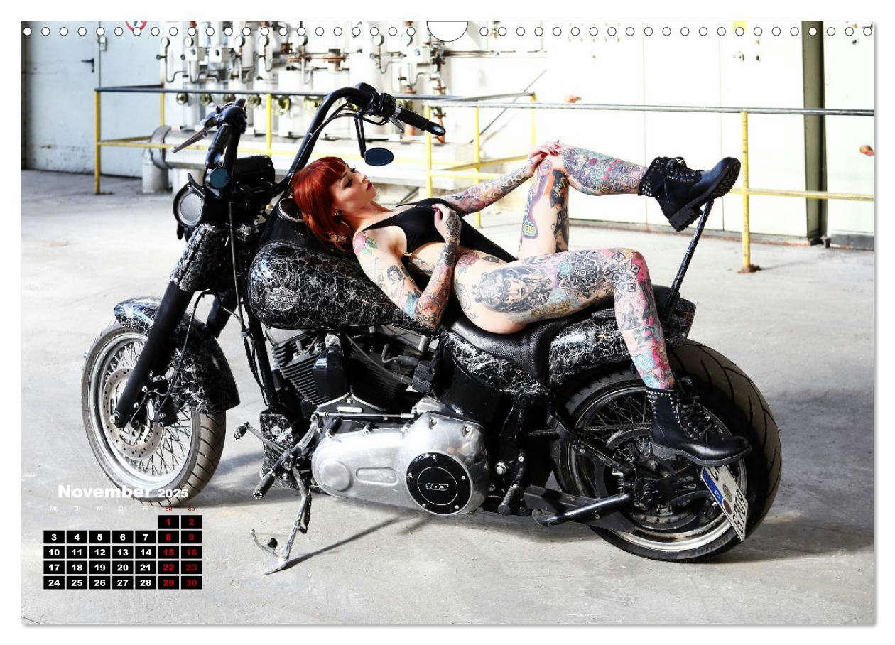 Bild: 9783383964374 | Motorräder und Sexy Girls (Wandkalender 2025 DIN A3 quer), CALVENDO...