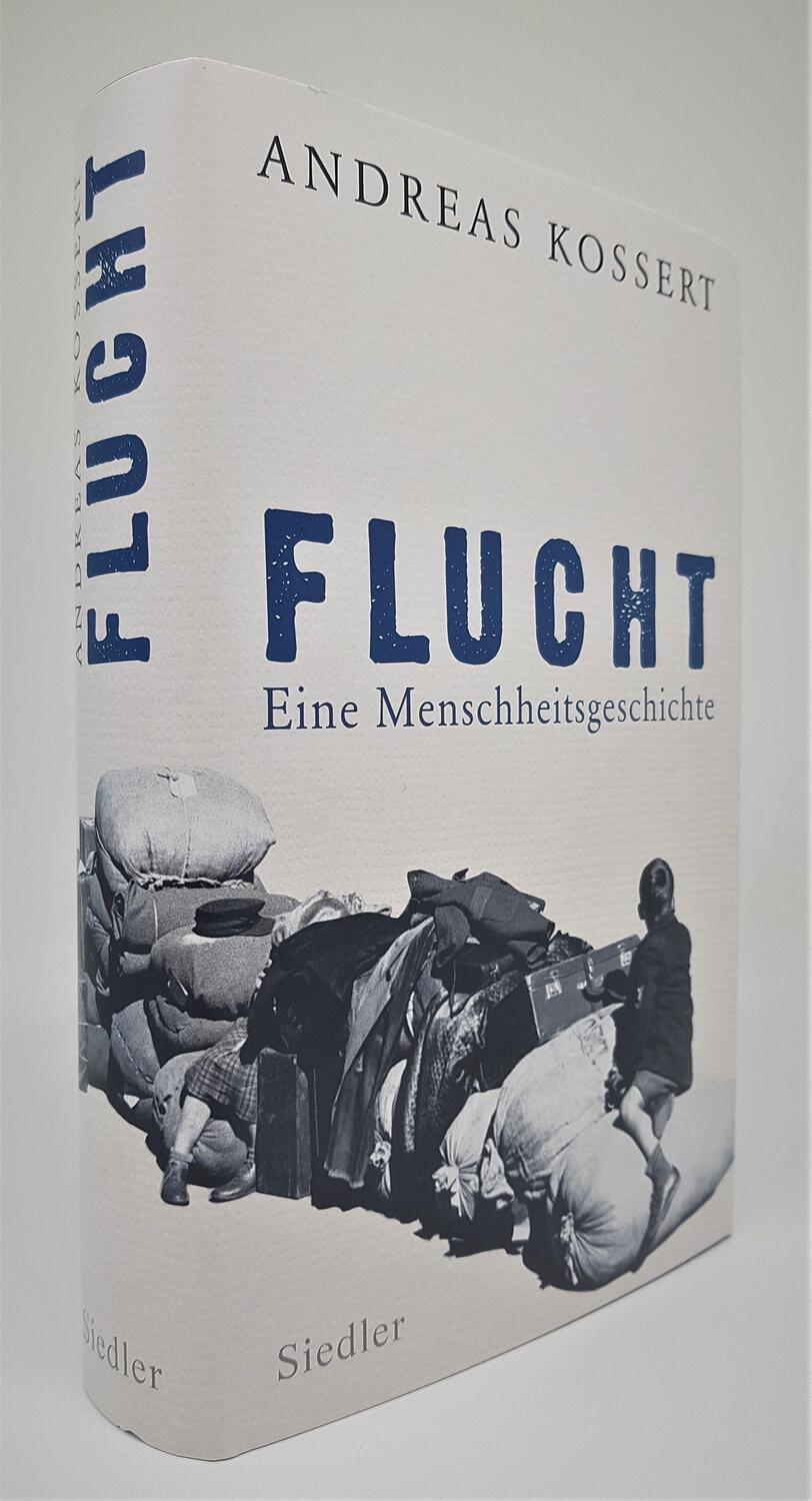 Bild: 9783827500915 | Flucht - Eine Menschheitsgeschichte | Andreas Kossert | Buch | 432 S.