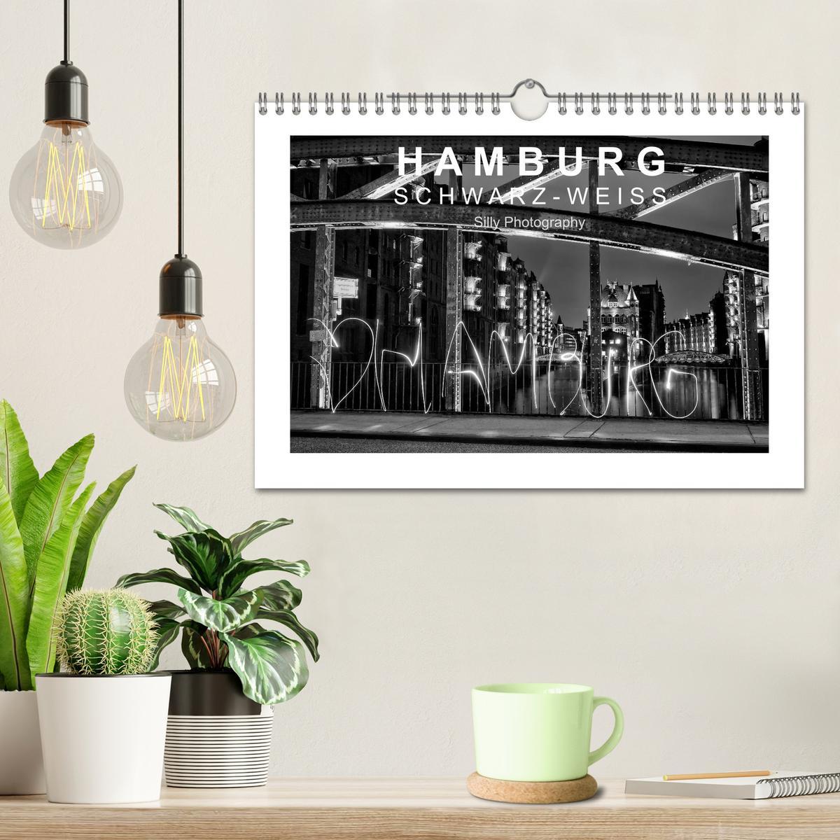 Bild: 9783435837991 | Hamburg in schwarz-weiß (Wandkalender 2025 DIN A4 quer), CALVENDO...