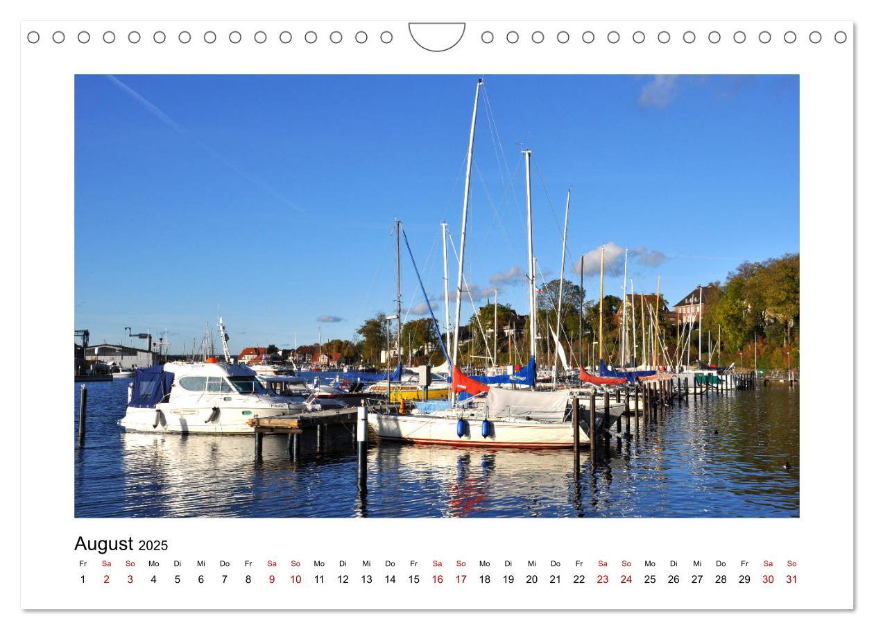 Bild: 9783435431694 | Neustadt in Holstein - Charmante Stadt am Meer (Wandkalender 2025...