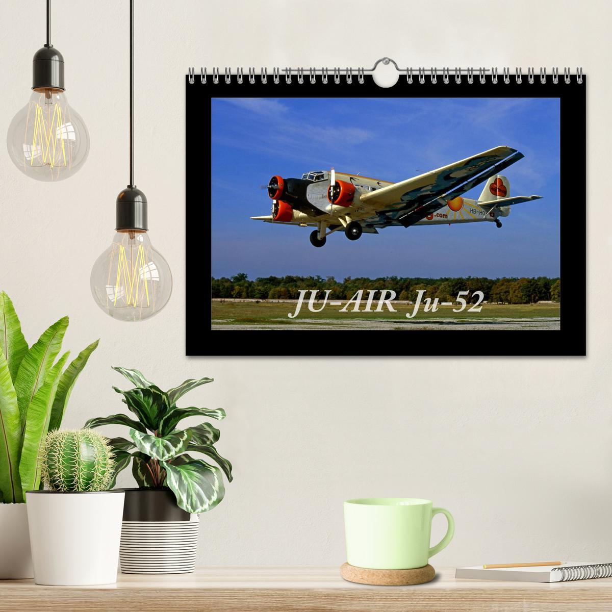 Bild: 9783435828159 | JU-AIR Ju-52 (Wandkalender 2025 DIN A4 quer), CALVENDO Monatskalender