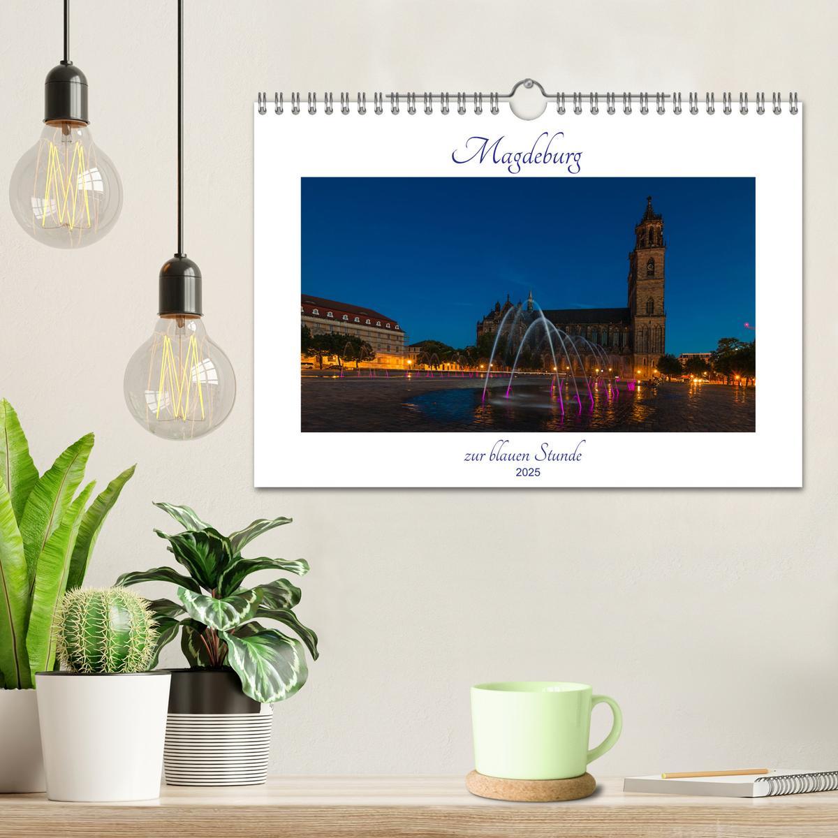 Bild: 9783435091577 | Magdeburg zur blauen Stunde (Wandkalender 2025 DIN A4 quer),...