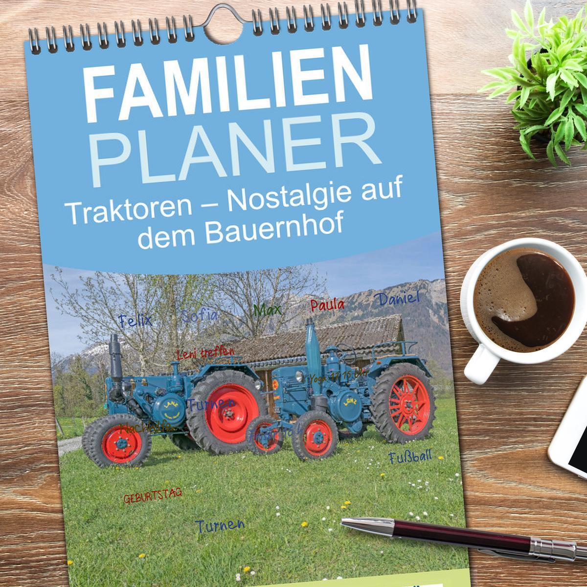 Bild: 9783457222782 | Familienplaner 2025 - Traktoren ¿ Nostalgie auf dem Bauernhof mit 5...