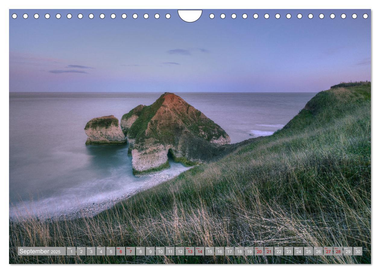 Bild: 9781325835959 | Yorkshire - Romantic between dales and coast (Wall Calendar 2025...