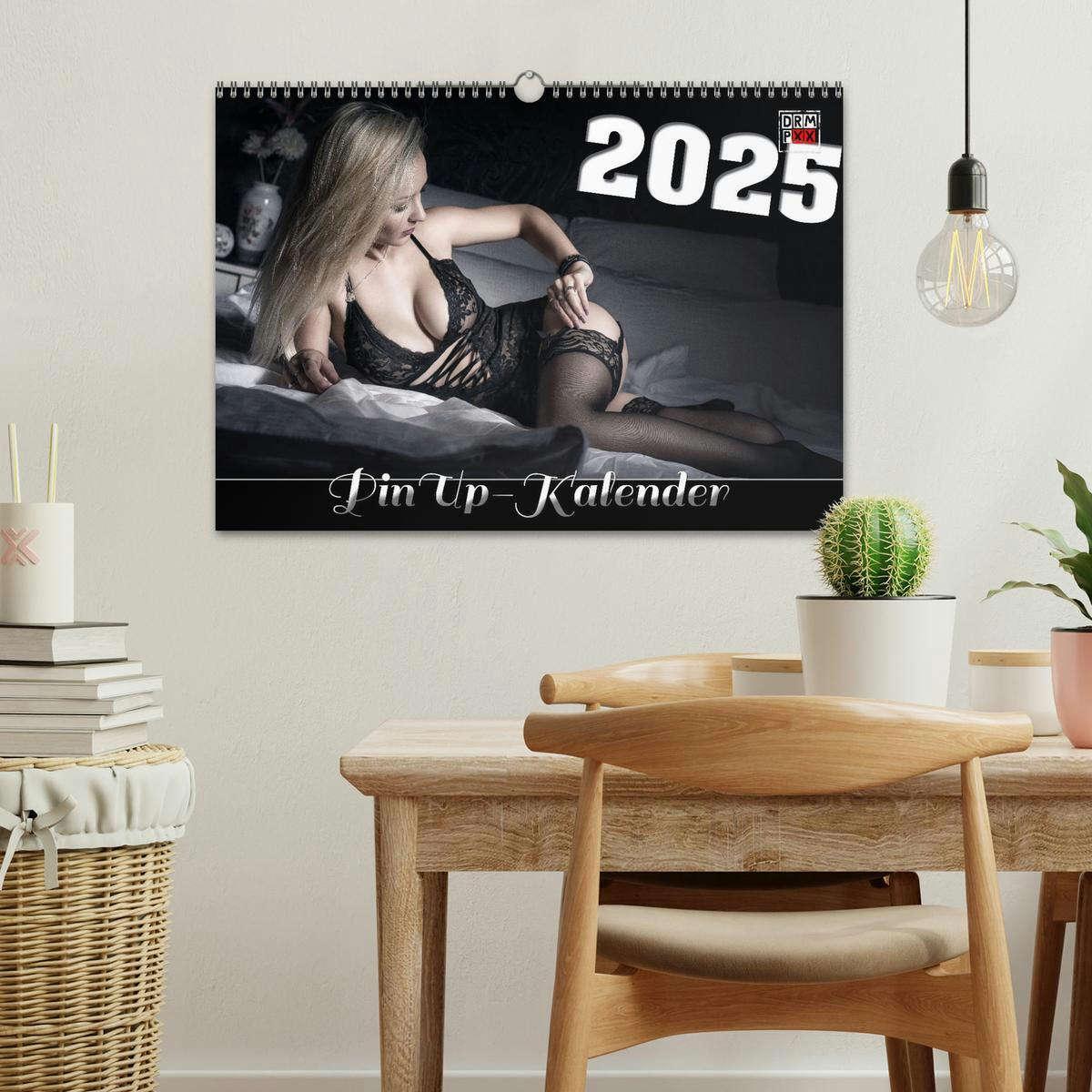 Bild: 9783383803178 | PinUp-Kalender 2025 (Wandkalender 2025 DIN A3 quer), CALVENDO...