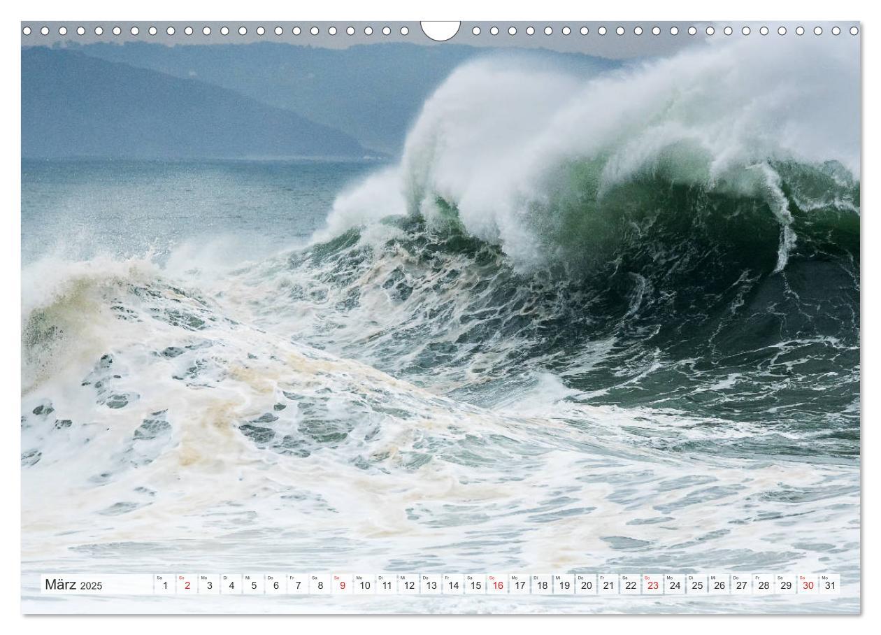 Bild: 9783435158188 | WASSERBERGE - Die Riesenwellen von Nazaré (Wandkalender 2025 DIN A3...