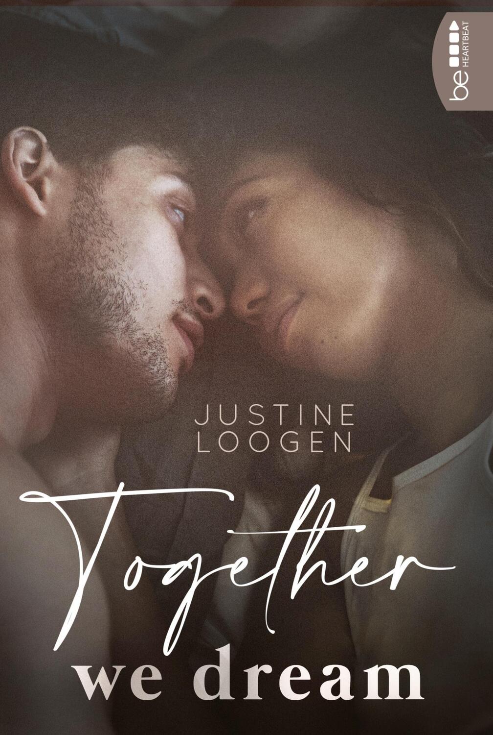 Cover: 9783741302800 | Together we dream | Justine Loogen | Taschenbuch | Paperback | 306 S.