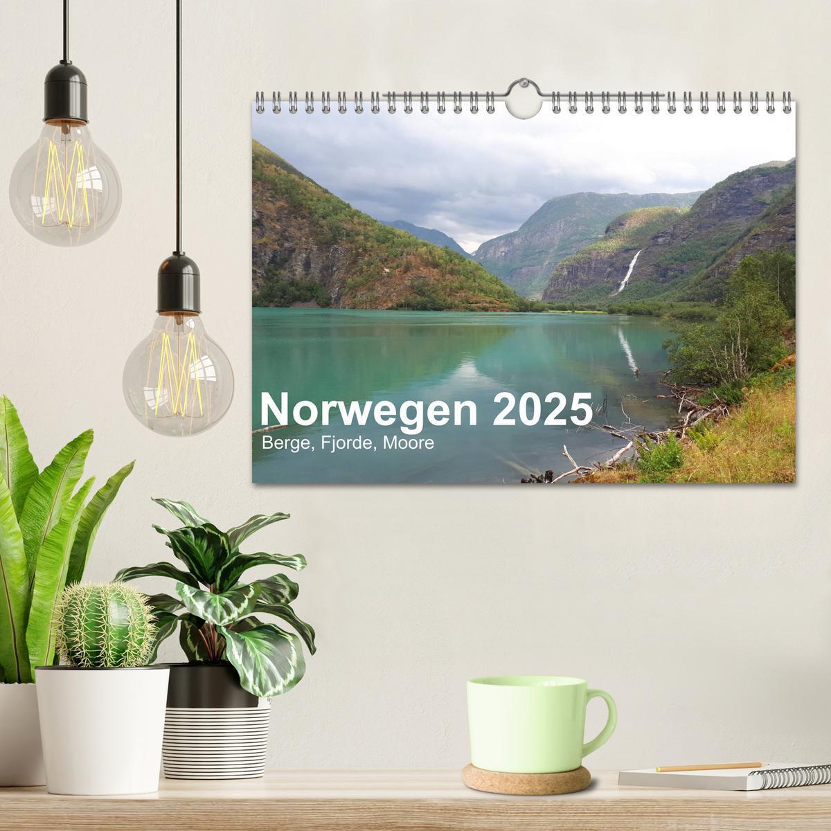 Bild: 9783435293490 | Norwegen 2025 - Berge, Fjorde, Moore (Wandkalender 2025 DIN A4...