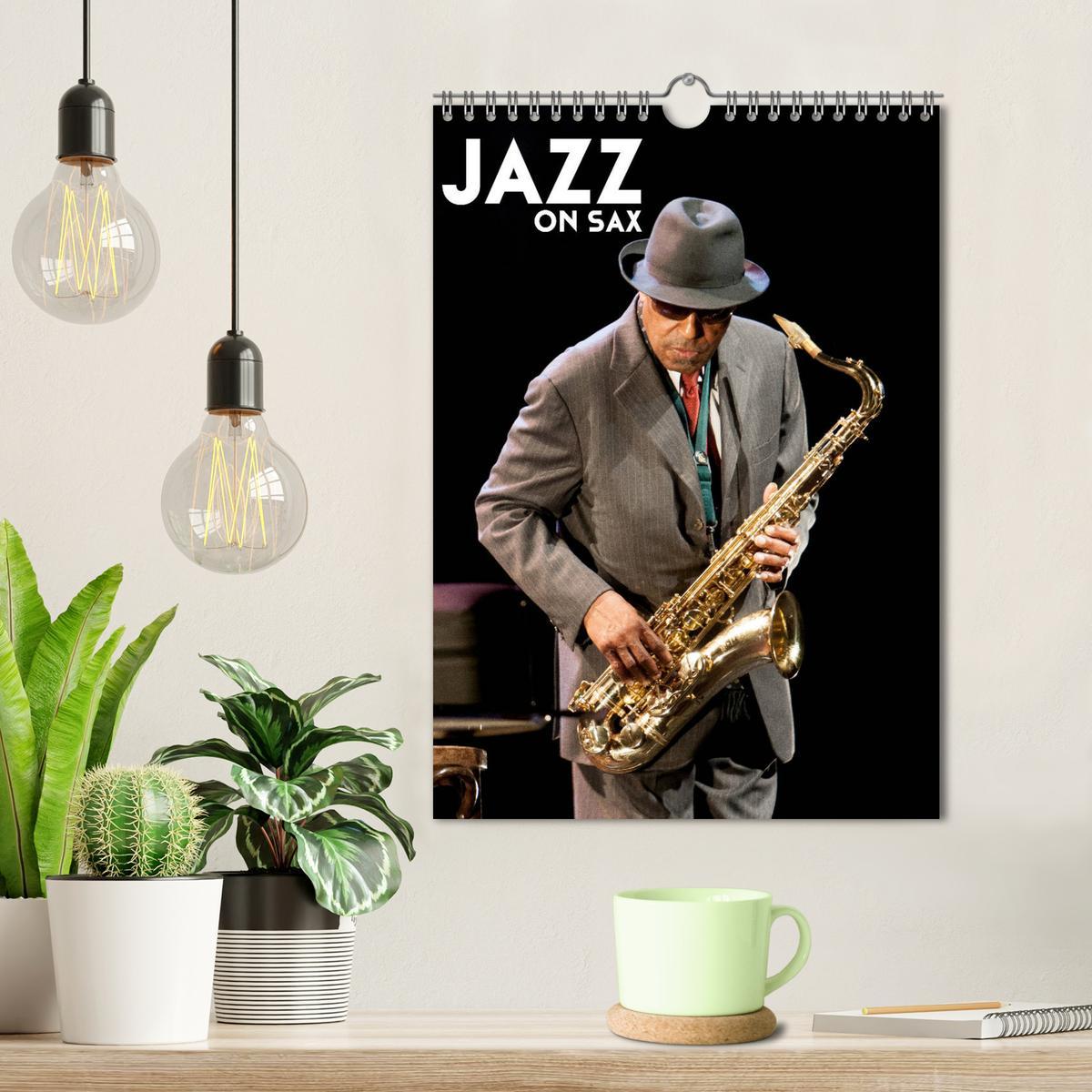 Bild: 9781325972906 | Jazz on sax (Calendrier mural 2025 DIN A4 horizontal), CALVENDO...