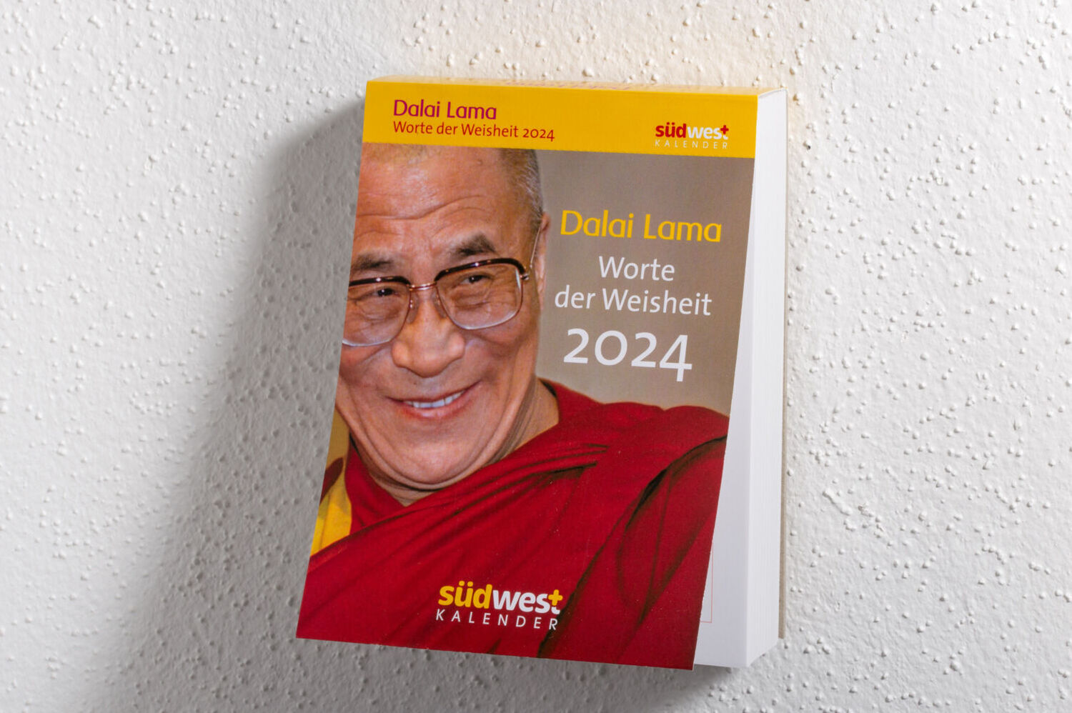 Bild: 9783517102122 | Dalai Lama - Worte der Weisheit 2024 - Tagesabreißkalender zum...