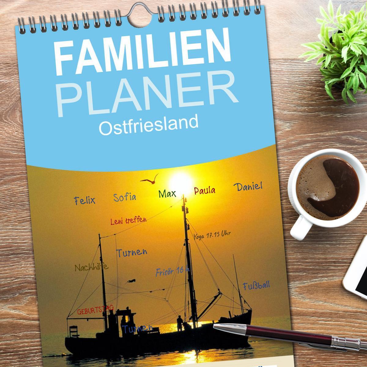 Bild: 9783457123058 | Familienplaner 2025 - Ostfriesland mit 5 Spalten (Wandkalender, 21...