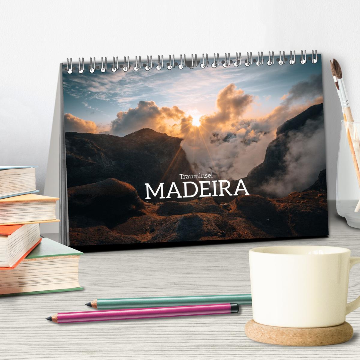 Bild: 9783383901935 | Trauminsel Madeira (Tischkalender 2025 DIN A5 quer), CALVENDO...