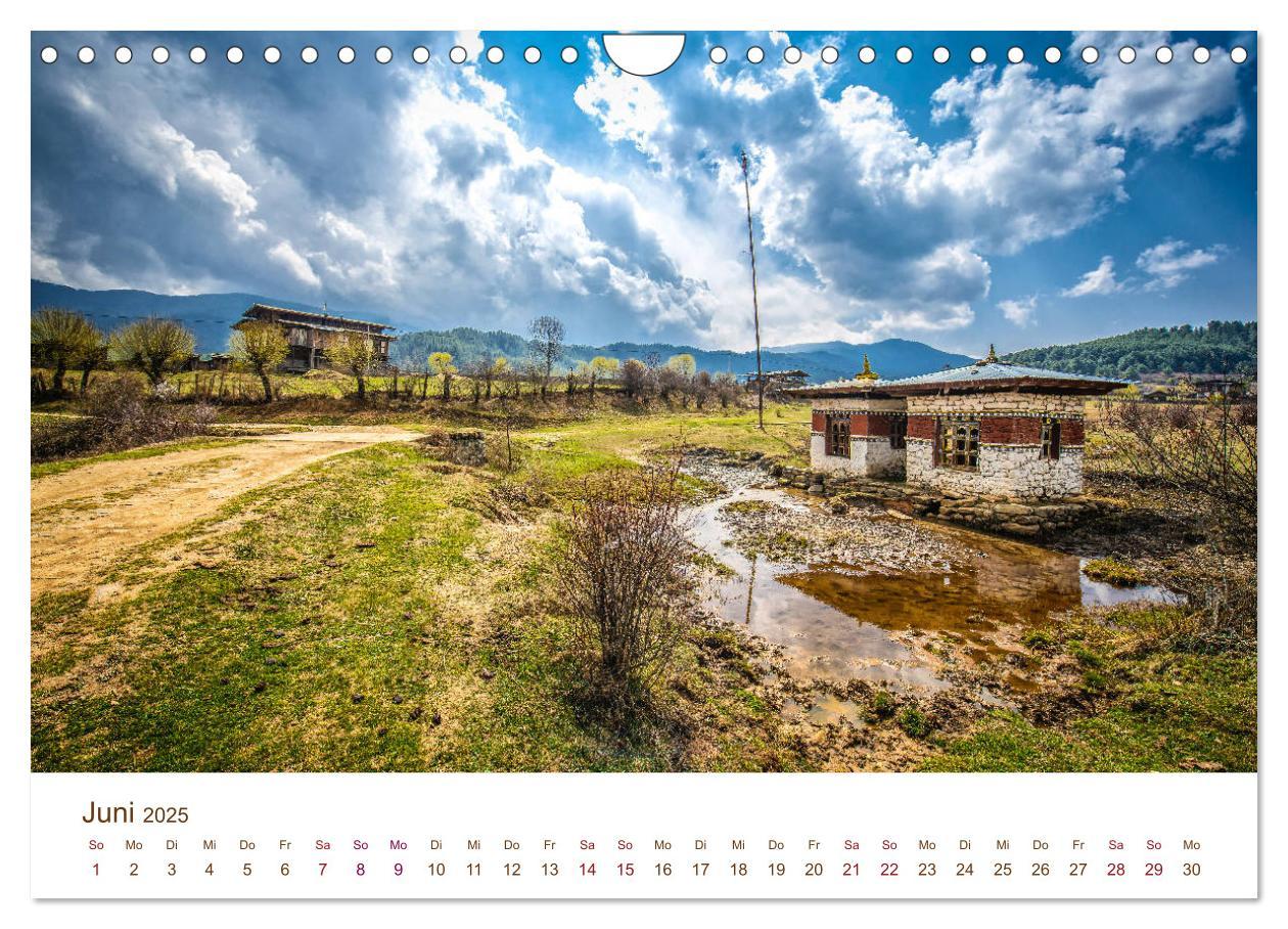 Bild: 9783435297818 | Mystisches Bhutan (Wandkalender 2025 DIN A4 quer), CALVENDO...