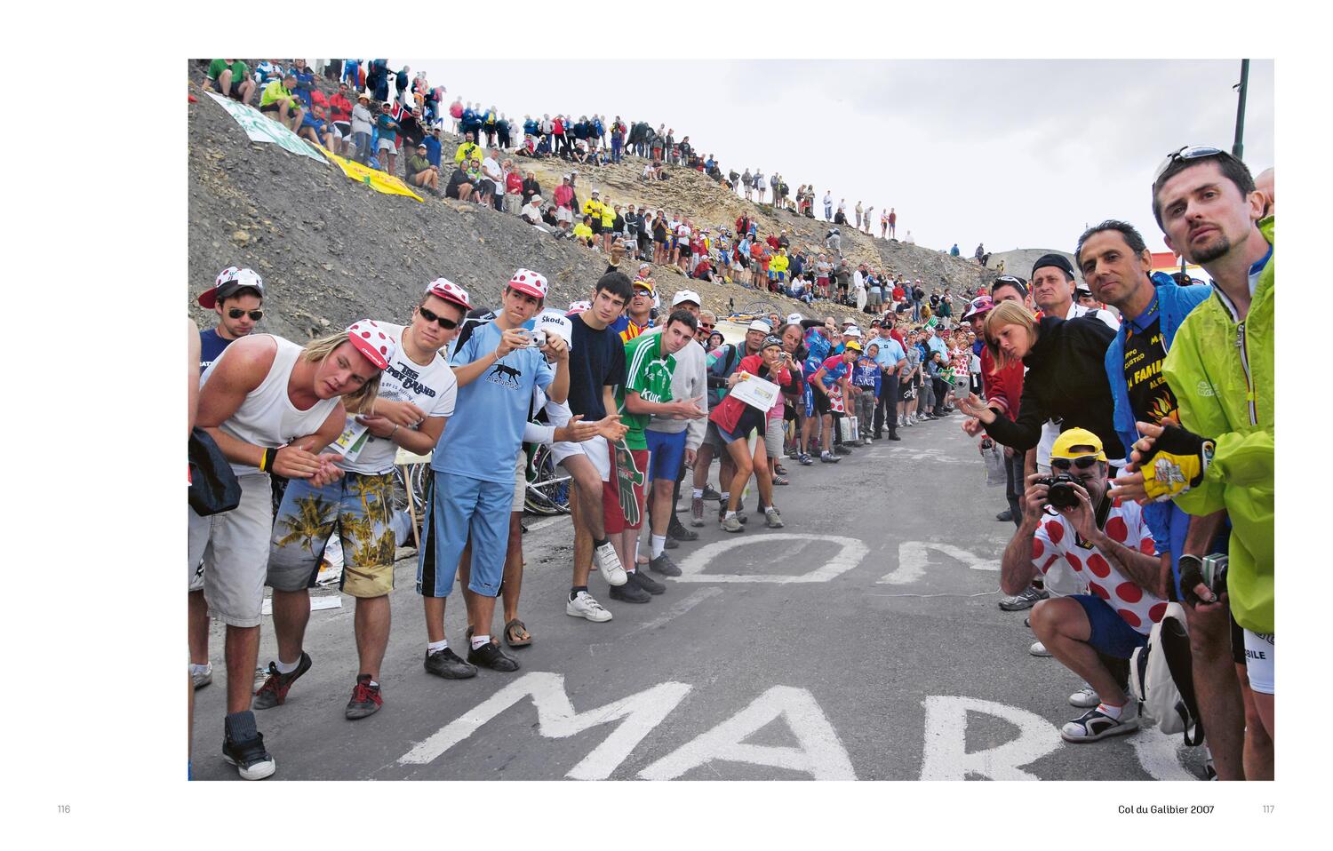 Bild: 9783832169145 | Warten auf Godeau | 30 Jahre am Straßenrand der Tour de France | Seidl