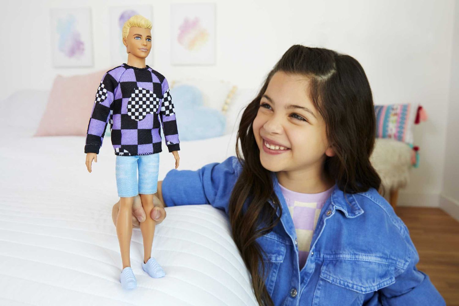 Bild: 194735001958 | Barbie Ken Fashionistas Puppe im karierten Pullover | Stück | 2023