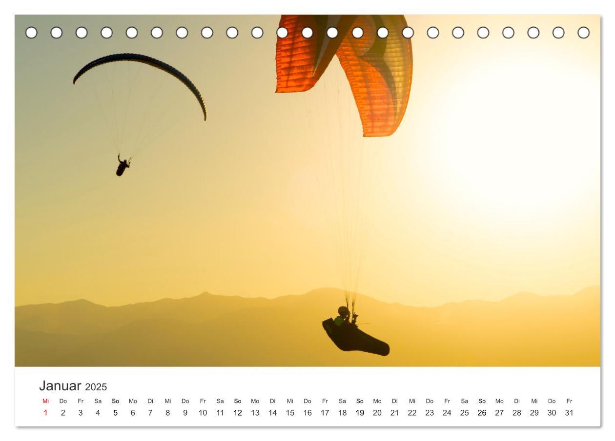 Bild: 9783383957178 | Paragleiten - Der Wunsch vom Fliegen. (Tischkalender 2025 DIN A5...