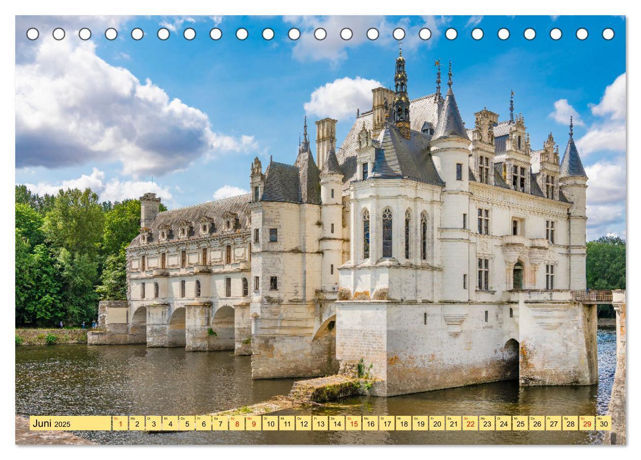 Bild: 9783383800429 | Châteaux. Im Tal der Loire (Tischkalender 2025 DIN A5 quer),...