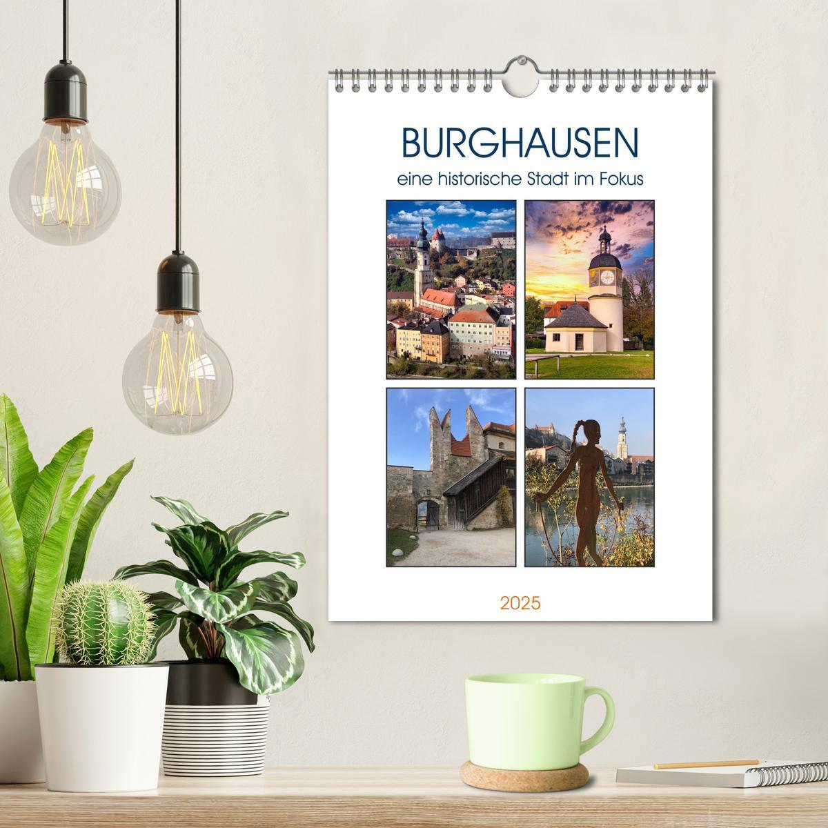 Bild: 9783435913121 | Burghausen, eine historische Stadt im Fokus (Wandkalender 2025 DIN...