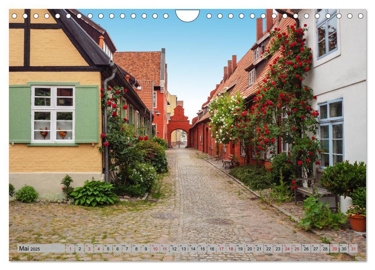 Bild: 9783435310012 | Stralsunder Impressionen (Wandkalender 2025 DIN A4 quer), CALVENDO...