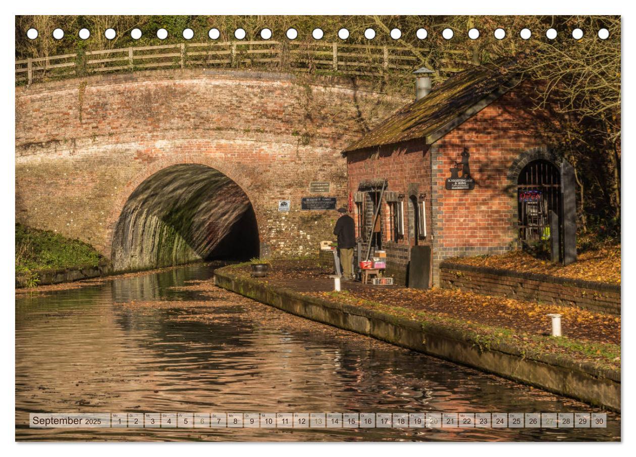 Bild: 9783435360154 | Narrow Boating auf dem Grand Union Canal (Tischkalender 2025 DIN A5...