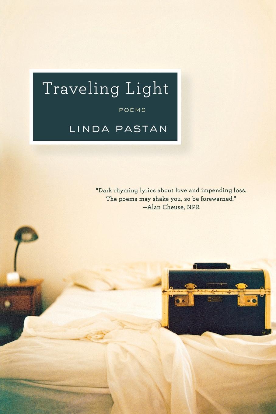 Cover: 9780393342680 | Traveling Light | Linda Pastan | Taschenbuch | Paperback | Englisch