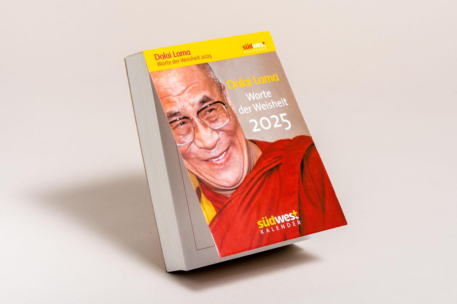 Bild: 9783517102887 | Dalai Lama - Worte der Weisheit 2025 - Tagesabreißkalender zum...