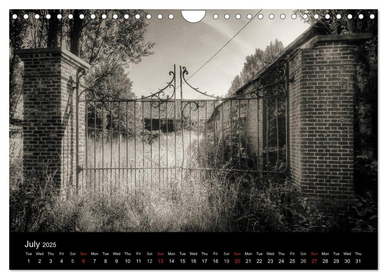 Bild: 9781325955794 | Abandoned Places Haunted Houses (Wall Calendar 2025 DIN A4...